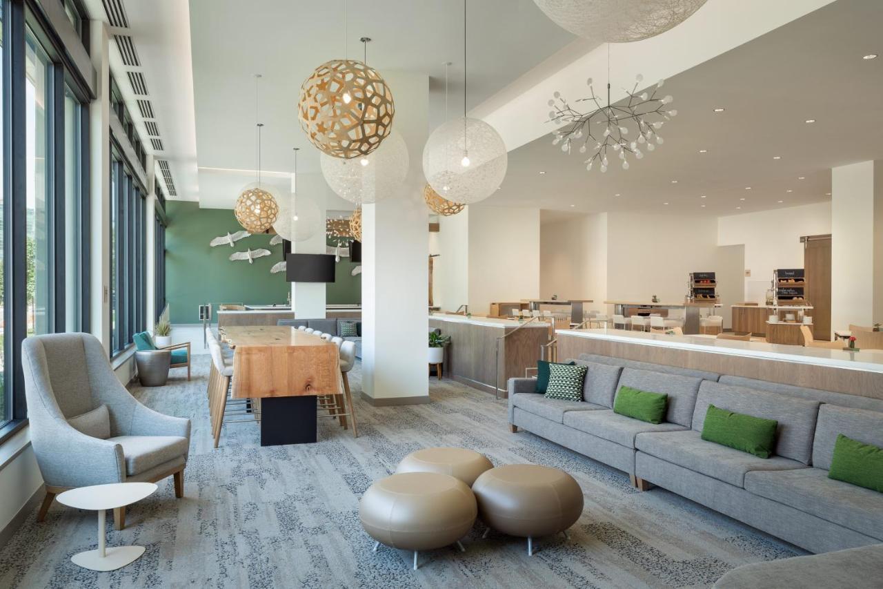 Element Downtown East 3* DEN