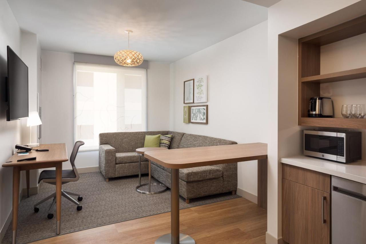 Element Downtown East 3* DEN