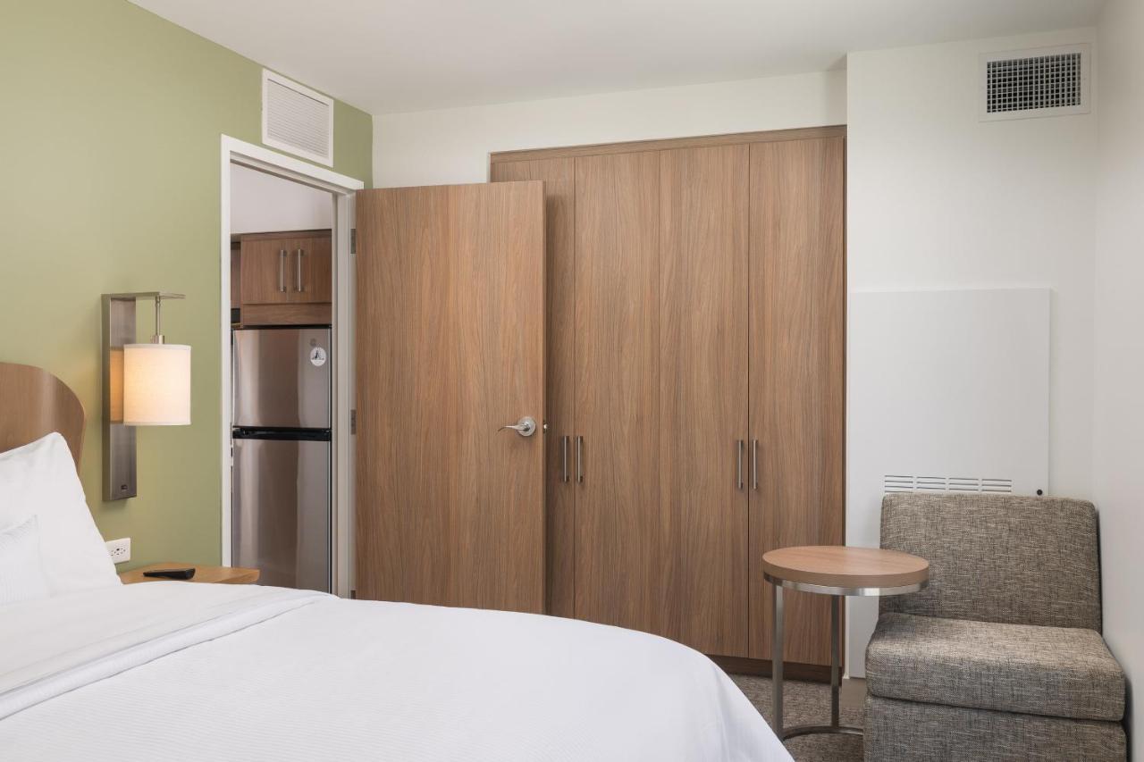 Hotel Element Downtown East DEN
