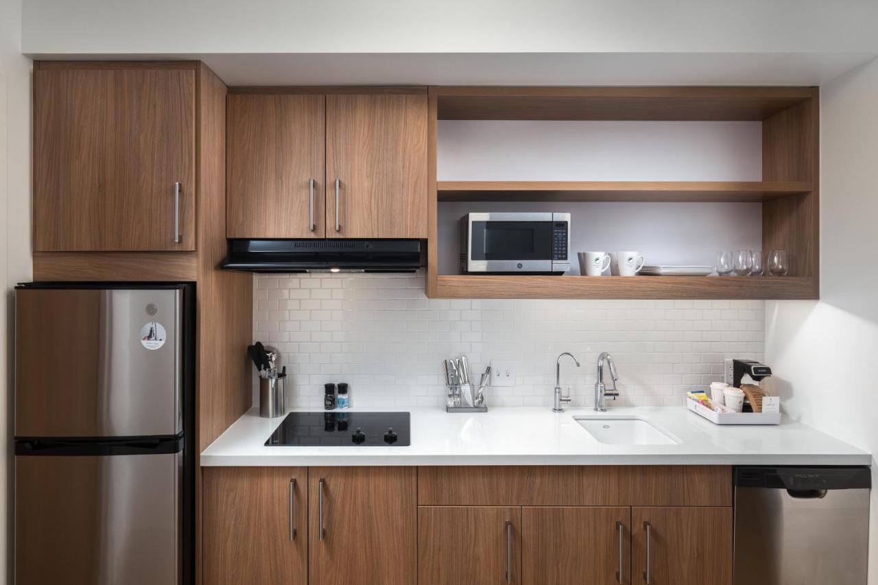 Hotel Element Downtown East 3*